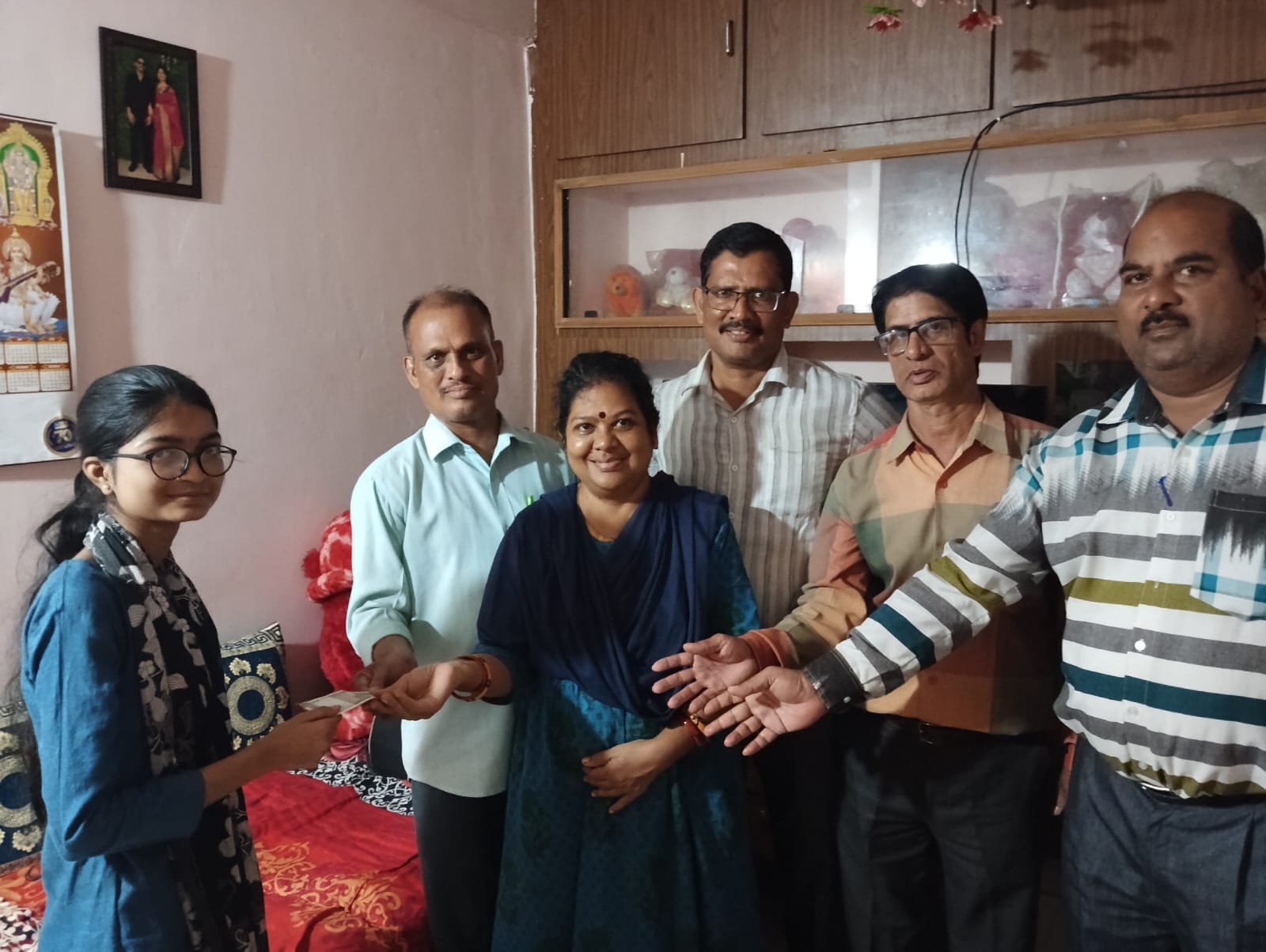 ₹5,000 Financial Aid Extended to Underprivileged Family of Late Sri Kantimahanthi Vijay Kumar